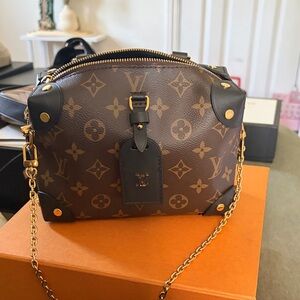 Louis Vuitton Monogram Canvas Crossbody Bag